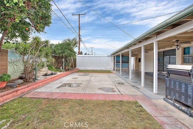 1766 W Catalpa Avenue, Anaheim CA: https://media.crmls.org/medias/e53b44a2-70e4-43ed-896c-43e75922a369.jpg