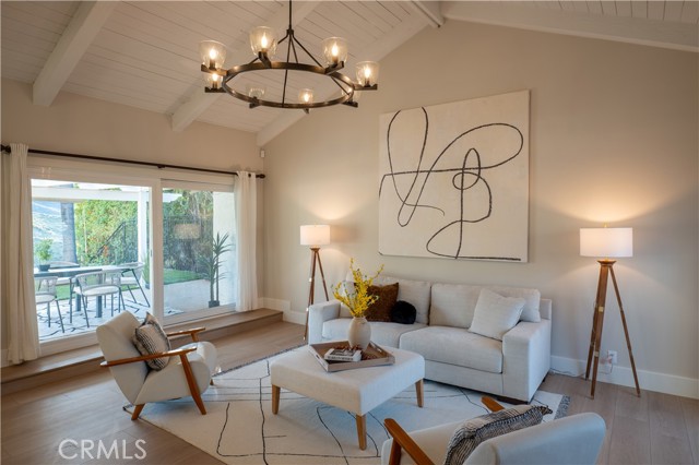 Detail Gallery Image 15 of 54 For 3563 Twin Lake, Westlake Village,  CA 91361 - 5 Beds | 3/1 Baths