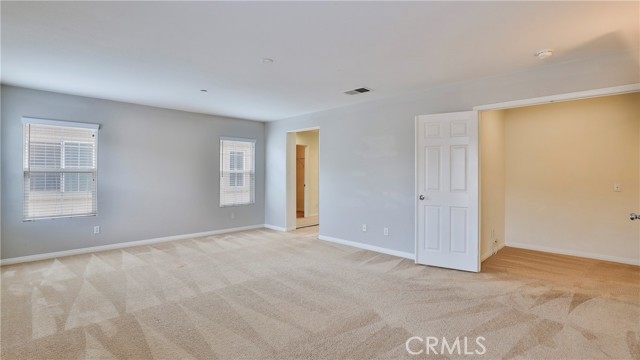 1748 Yvonne Court, Riverside CA: https://media.crmls.org/medias/e53c2d87-70a1-4970-b3b7-05b7db41ee0d.jpg