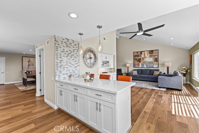 Detail Gallery Image 14 of 48 For 22632 Reinosa, Mission Viejo,  CA 92691 - 4 Beds | 2/1 Baths