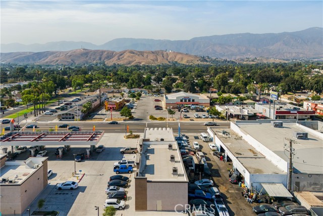 1081 W Highland Avenue, San Bernardino, California 92405, ,Commercial Lease,For Rent,1081 W Highland Avenue,CRCV24140095