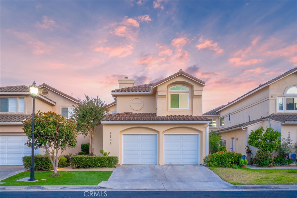 2562 Woodbury Drive
