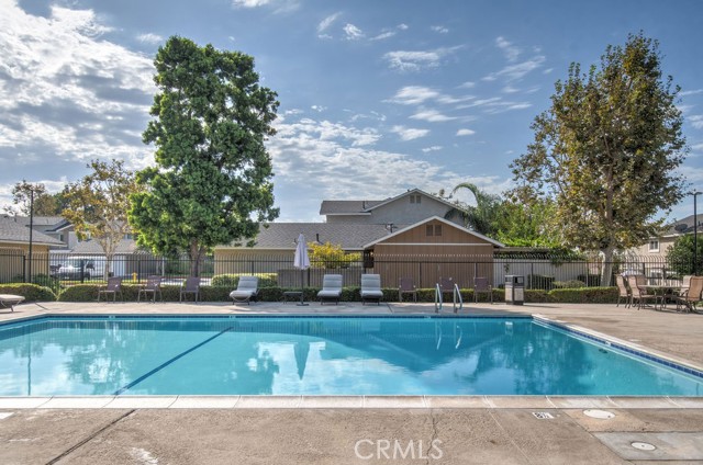 Detail Gallery Image 31 of 38 For 22901 Leo Ln, Lake Forest,  CA 92630 - 4 Beds | 2/1 Baths