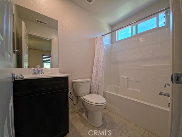 Detail Gallery Image 19 of 25 For 459 White Bark Ln, Simi Valley,  CA 93065 - 5 Beds | 4 Baths