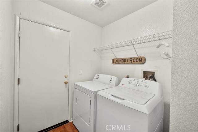 29890 Berkshire photo 25