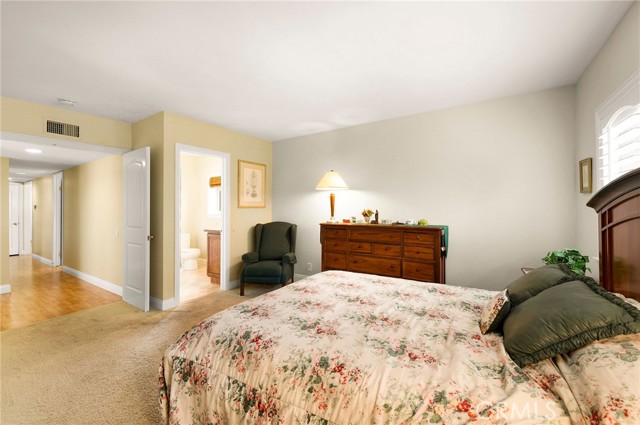 Image 19 of 34 For 26461 Via Lara