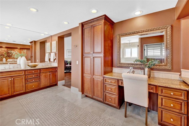 Detail Gallery Image 15 of 38 For 5701 E Rocking Horse Way, Orange,  CA 92869 - 5 Beds | 4 Baths