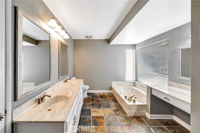 Detail Gallery Image 41 of 54 For 42935 Lemonwood, Lancaster,  CA 93536 - 3 Beds | 3 Baths