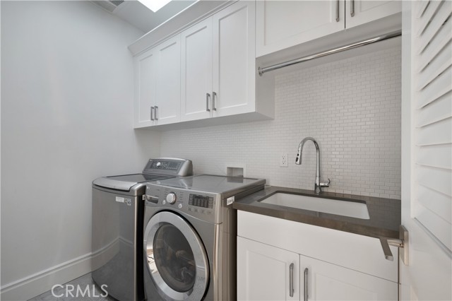 868 27th Street, Manhattan Beach, California 90266, 5 Bedrooms Bedrooms, ,6 BathroomsBathrooms,Residential,Sold,27th,SB21254472