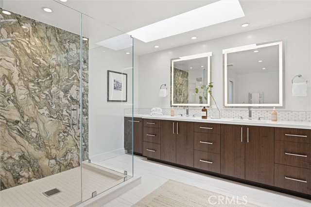 Detail Gallery Image 29 of 66 For 5204 Middlecrest Rd, Rancho Palos Verdes,  CA 90275 - 4 Beds | 3 Baths