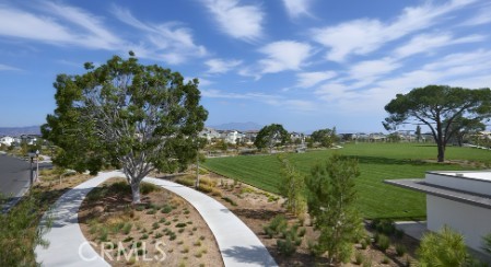 Detail Gallery Image 7 of 11 For 204 Briar Moon, Irvine,  CA 92618 - 4 Beds | 4/1 Baths
