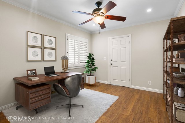 Detail Gallery Image 21 of 40 For 22841 Mariano St, Woodland Hills,  CA 91367 - 3 Beds | 3 Baths