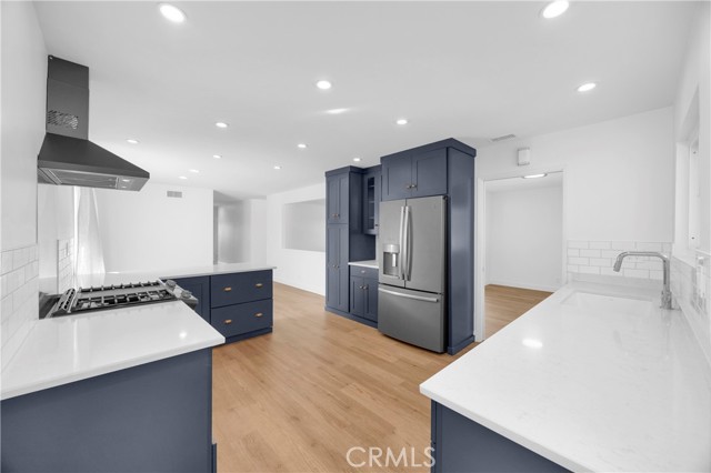 Detail Gallery Image 7 of 37 For 2527 E Brookside, Orange,  CA 92867 - 4 Beds | 2 Baths