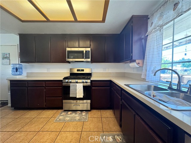 Detail Gallery Image 15 of 24 For 7446 Bangor Ave, Hesperia,  CA 92345 - 3 Beds | 2 Baths
