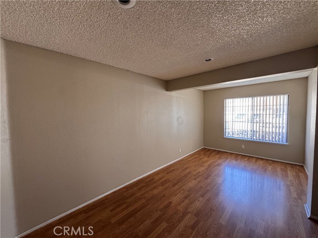 Detail Gallery Image 16 of 44 For 4546 Grandview Dr, Palmdale,  CA 93551 - 3 Beds | 3 Baths