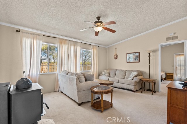 16818 Koch Street, Mojave CA: https://media.crmls.org/medias/e5448665-549d-4161-8e62-55de36444e1d.jpg