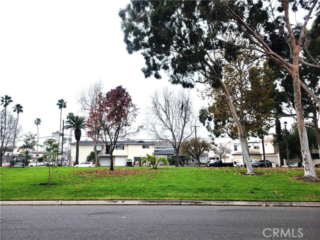 Detail Gallery Image 26 of 29 For 211 13th St, Seal Beach,  CA 90740 - 2 Beds | 1/1 Baths