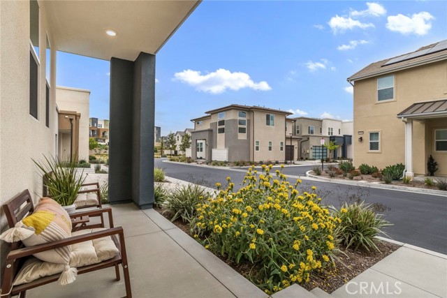 Detail Gallery Image 6 of 74 For 27018 California Ct, Valencia,  CA 91381 - 4 Beds | 4/1 Baths