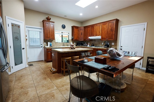 16240 Askin Drive, Pine Mountain Club CA: https://media.crmls.org/medias/e5461d5d-44f3-459b-a380-680cee341f60.jpg