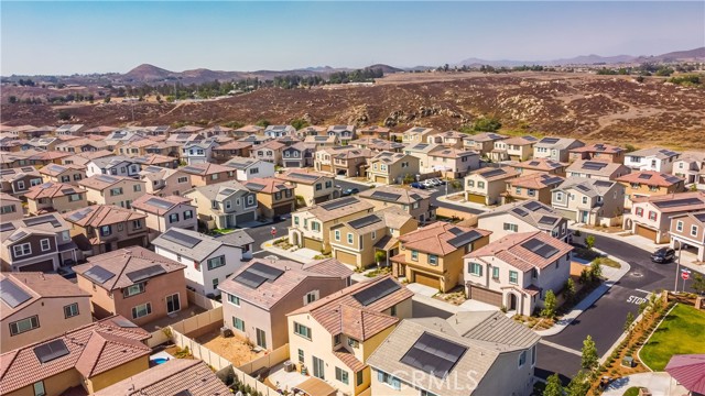 30310 Wild Oat Street, Murrieta CA: https://media.crmls.org/medias/e54659ad-ce88-462d-9cc0-2298780eeefd.jpg