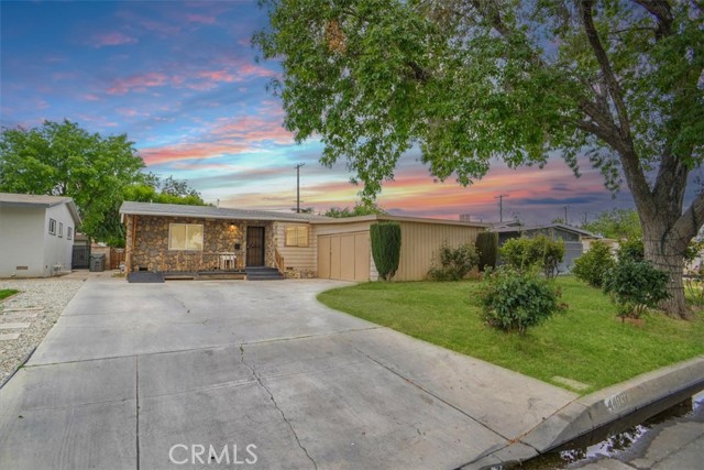 44037 Heaton Avenue, Lancaster CA: https://media.crmls.org/medias/e546846e-1ebe-4ecb-8746-1a9a4fc9a8c3.jpg