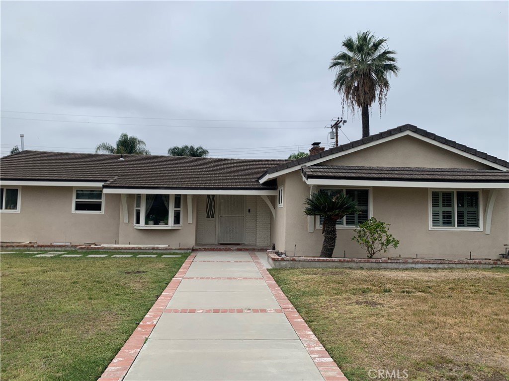 809 S Cajon Avenue