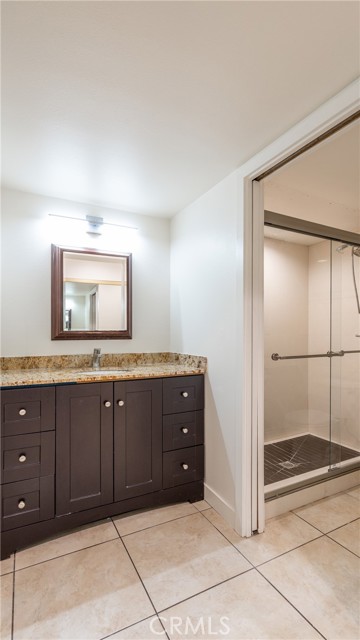 3747 Oak Glen Drive, Newbury Park CA: https://media.crmls.org/medias/e547d610-2cc5-4758-b514-76a32e903272.jpg