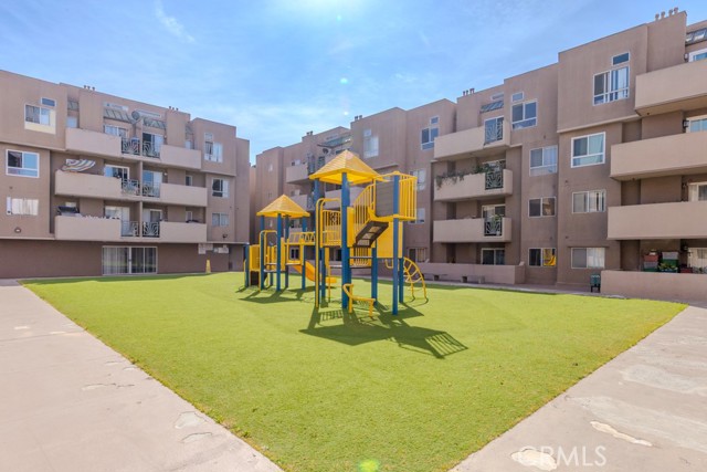 Detail Gallery Image 23 of 28 For 450 E 4th St #423,  Santa Ana,  CA 92701 - 1 Beds | 1 Baths