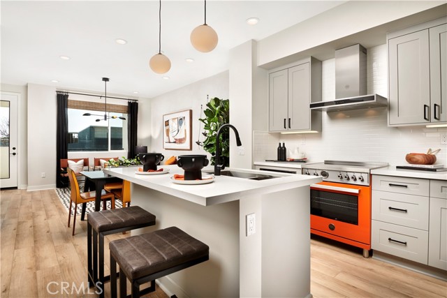 Detail Gallery Image 2 of 5 For 334 E William Way, La Habra,  CA 90631 - 3 Beds | 3/1 Baths