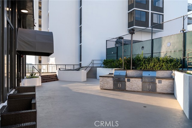 Detail Gallery Image 54 of 66 For 345 Pioneer Dr #1201,  Glendale,  CA 91203 - 2 Beds | 2 Baths