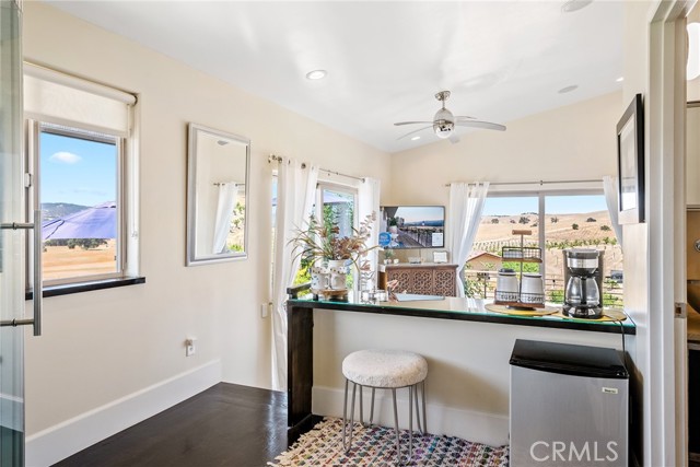 7110 Drake Road, Paso Robles CA: https://media.crmls.org/medias/e548da48-1190-4ff1-b970-922ae4a46f5a.jpg