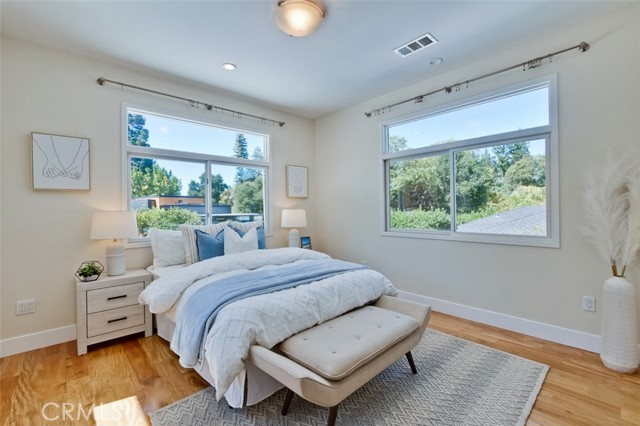 Detail Gallery Image 28 of 65 For 1523 Hamilton Ave, Palo Alto,  CA 94303 - 4 Beds | 3/1 Baths