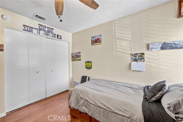 5644 Wadsworth Avenue, Highland CA: https://media.crmls.org/medias/e5495b6b-4150-4777-9983-7a034472cc46.jpg