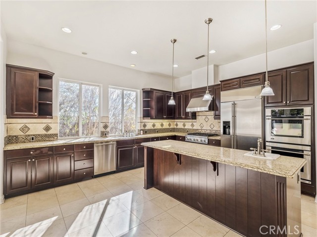12800 Via Donatello, Porter Ranch CA: https://media.crmls.org/medias/e549d0e9-ca2b-40f9-bc86-2edfffe67530.jpg