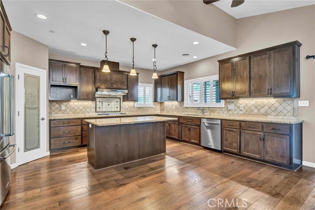 Detail Gallery Image 11 of 31 For 15384 Summit Bld, Cobb,  CA 95426 - 3 Beds | 2/1 Baths