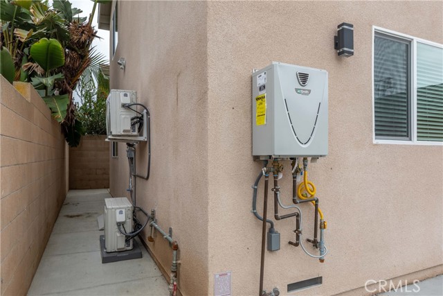 1344 Ximeno Avenue, Long Beach CA: https://media.crmls.org/medias/e54a5fb5-50e8-424e-a74b-d48b144c3386.jpg