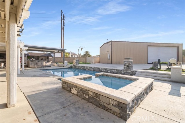 Detail Gallery Image 43 of 61 For 4058 Sundance, Norco,  CA 92860 - 5 Beds | 3/1 Baths