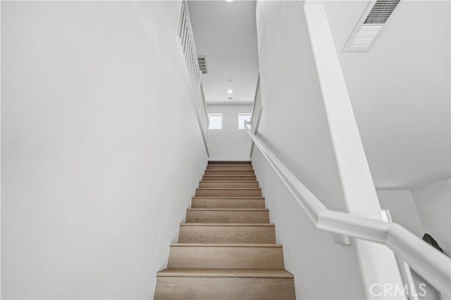 Detail Gallery Image 32 of 60 For 7038 Village, Corona,  CA 92880 - 3 Beds | 2/1 Baths