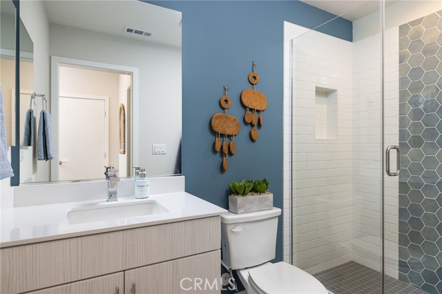 Detail Gallery Image 3 of 4 For 107 N First Ave, Upland,  CA 91786 - 3 Beds | 3 Baths