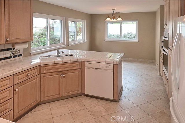 Detail Gallery Image 13 of 35 For 1245 Kristy Ct, San Luis Obispo,  CA 93401 - 3 Beds | 2/1 Baths