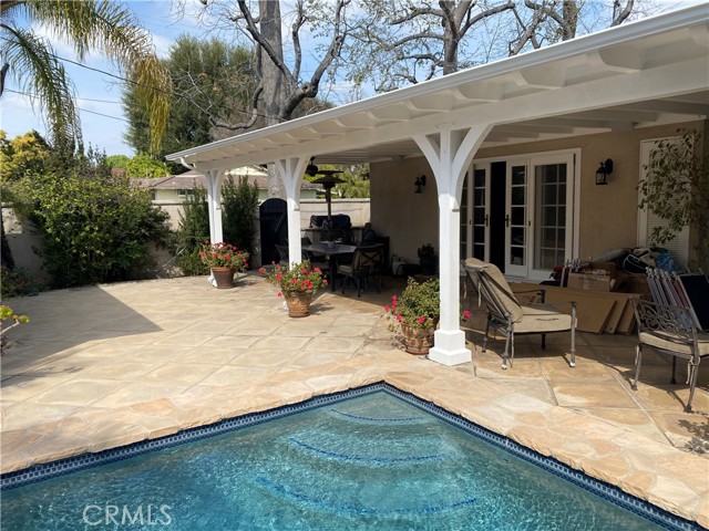 4125 Bakman Avenue, Studio City CA: https://media.crmls.org/medias/e54c47ed-bd8b-4cd2-ba9b-a4fcfa001eb0.jpg