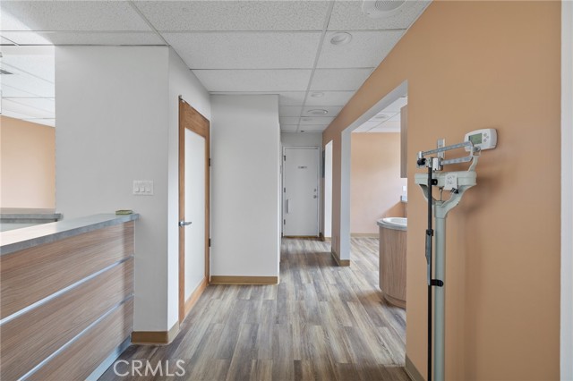 8719 Woodley Avenue, North Hills (los Angeles), California 91343, ,Commercial Lease,For Rent,8719 Woodley Avenue,CRSR25023132
