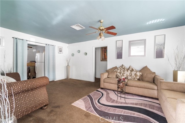 Detail Gallery Image 6 of 28 For 612 W 36th, San Bernardino,  CA 92405 - 2 Beds | 1 Baths