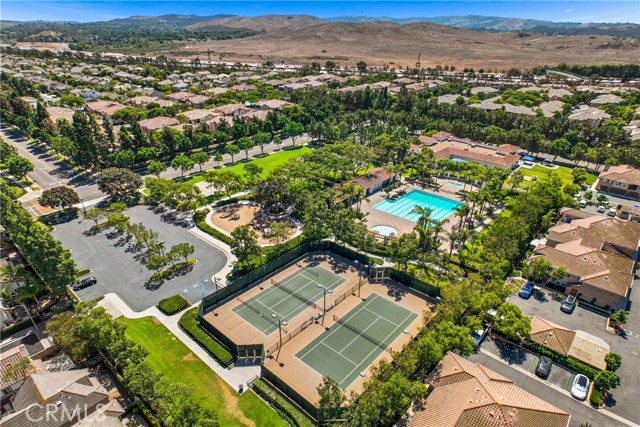 29 Poppy, Irvine CA: https://media.crmls.org/medias/e54e46da-dc03-4079-8252-cdd8c6a7445e.jpg