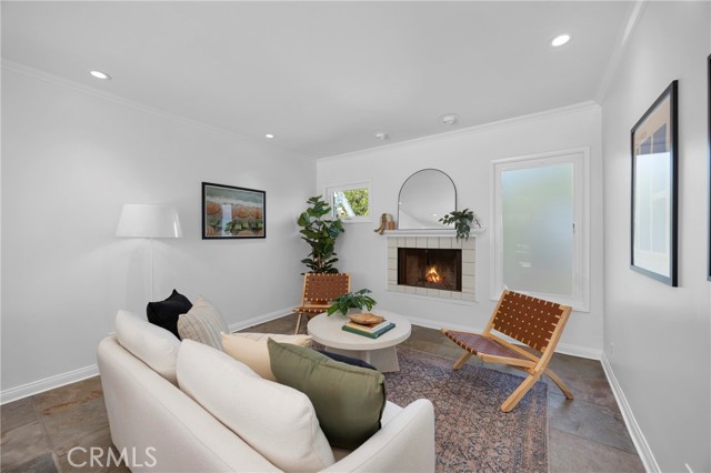 Detail Gallery Image 8 of 37 For 5792 Campo Walk, Long Beach,  CA 90803 - 2 Beds | 1 Baths