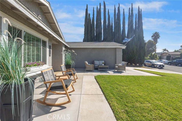 5828 Quiroz, Jurupa Valley CA: https://media.crmls.org/medias/e550832d-8c7d-4685-81fe-df5f6b491179.jpg