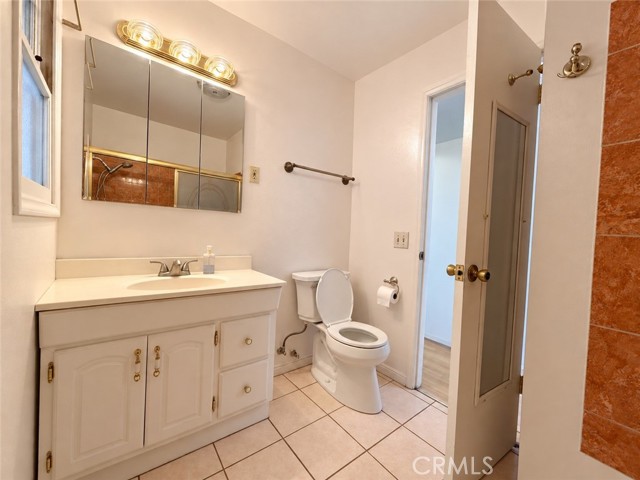 10883 Vinedale photo 18