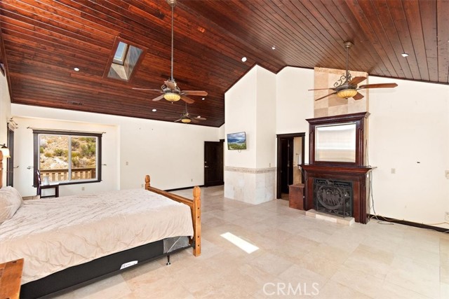 Detail Gallery Image 23 of 62 For 1223 Ore Ln, Big Bear City,  CA 92314 - 5 Beds | 4/1 Baths