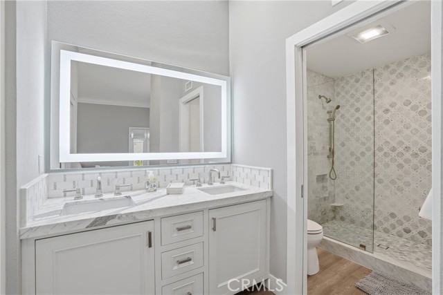 Image 15 of 50 For 31472 Via La Senda  28