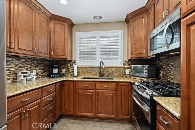 16036 Hornell Street, Whittier CA: https://media.crmls.org/medias/e551ec26-e1f5-4cf6-8c9c-c8c6714bd1b1.jpg